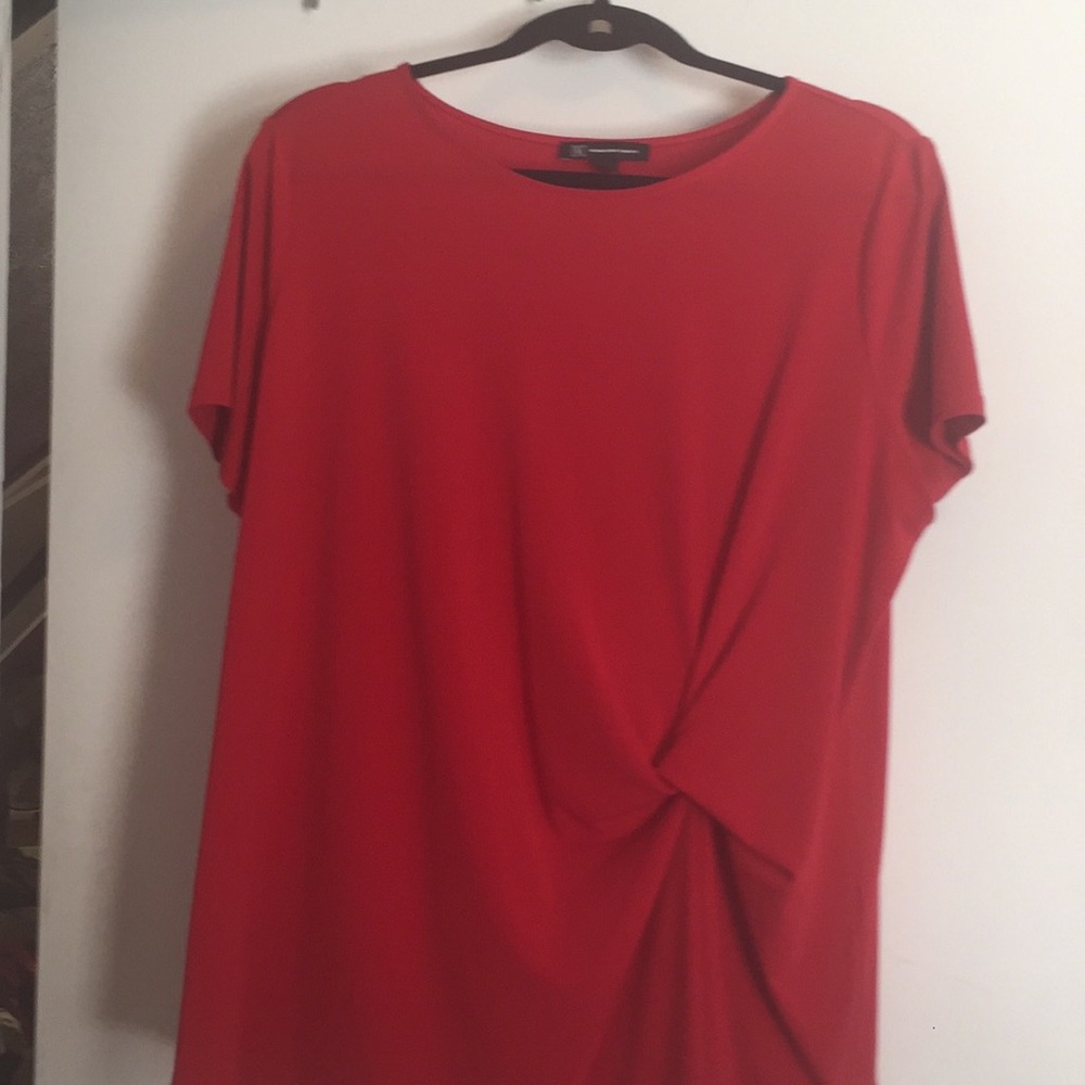 Red top - Picture 2 of 2